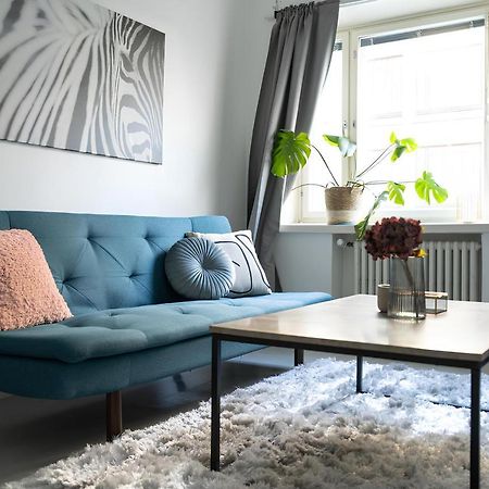 Stylish Studio At The Heart Of Helsinki Lägenhet Exteriör bild
