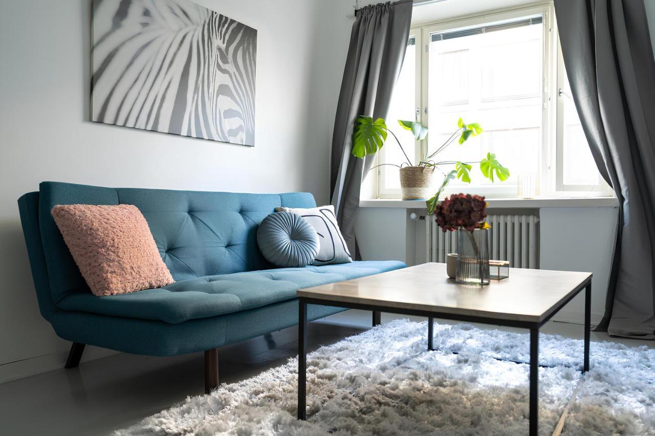 Stylish Studio At The Heart Of Helsinki Lägenhet Exteriör bild